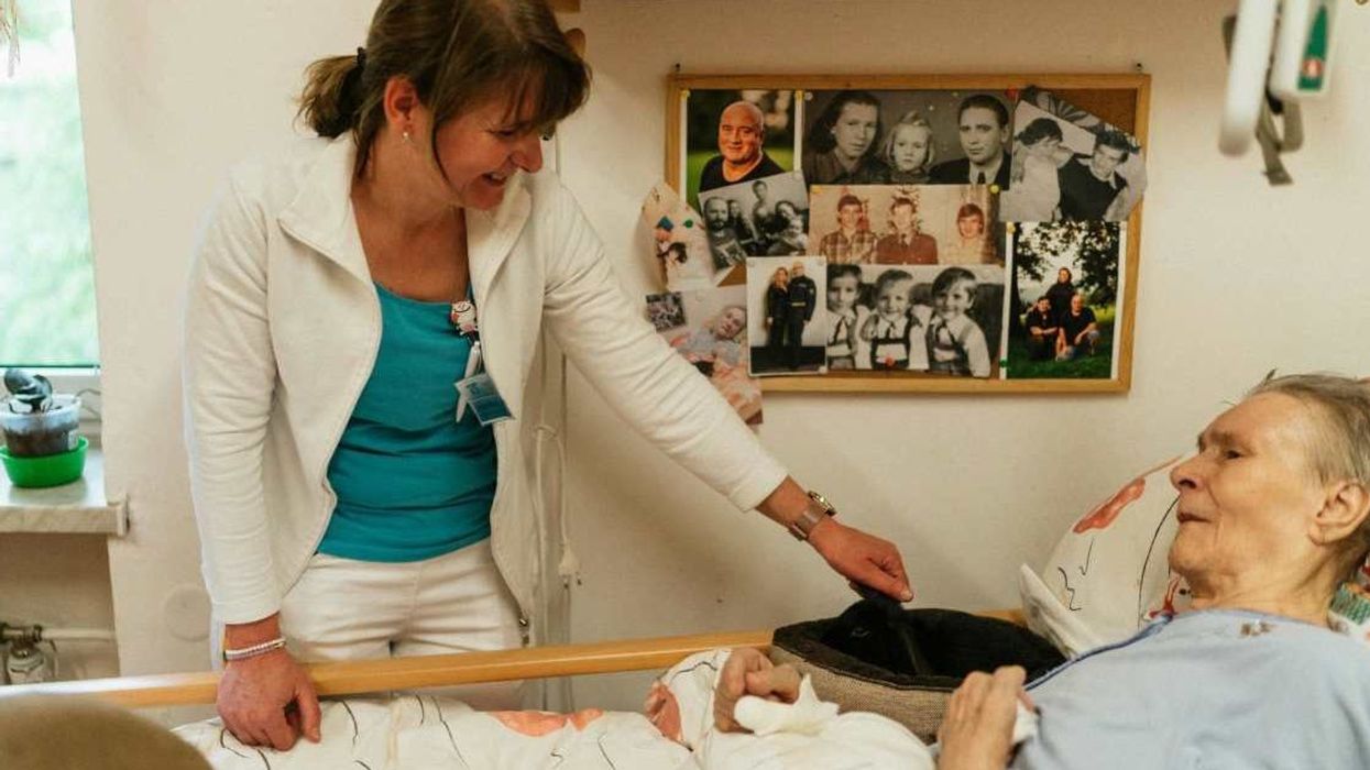 Nurse who's seen 100 people pass away reveals the 'last words' most say in their final moments