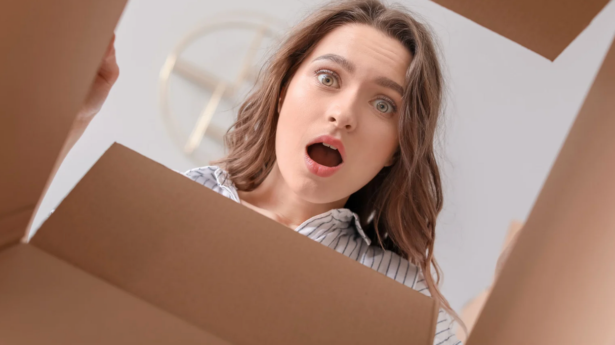 mystery box, goodwill, amazon, scam, thrifting